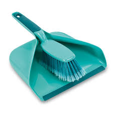 Free Dust Pan & Mini Broom